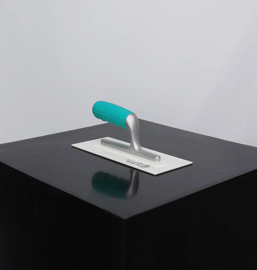 Plastic White Base Trowel